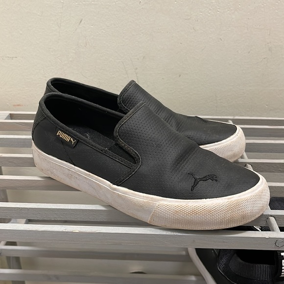 Puma Slip On Shoes - Picture 2 of 4